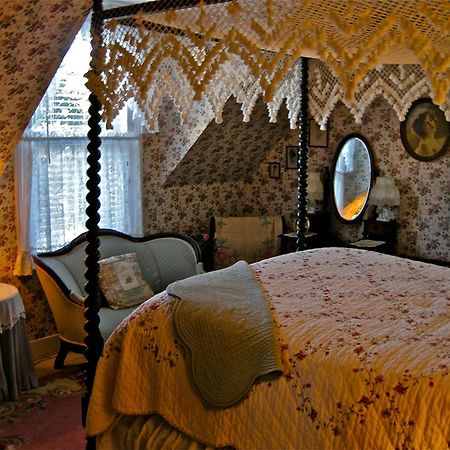 The Old Tower House Bed & Breakfast Норт-Бенд Экстерьер фото