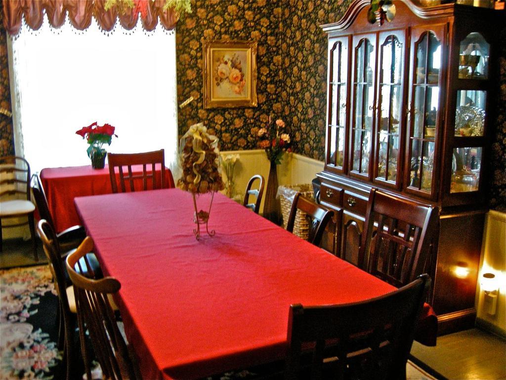 The Old Tower House Bed & Breakfast Норт-Бенд Экстерьер фото