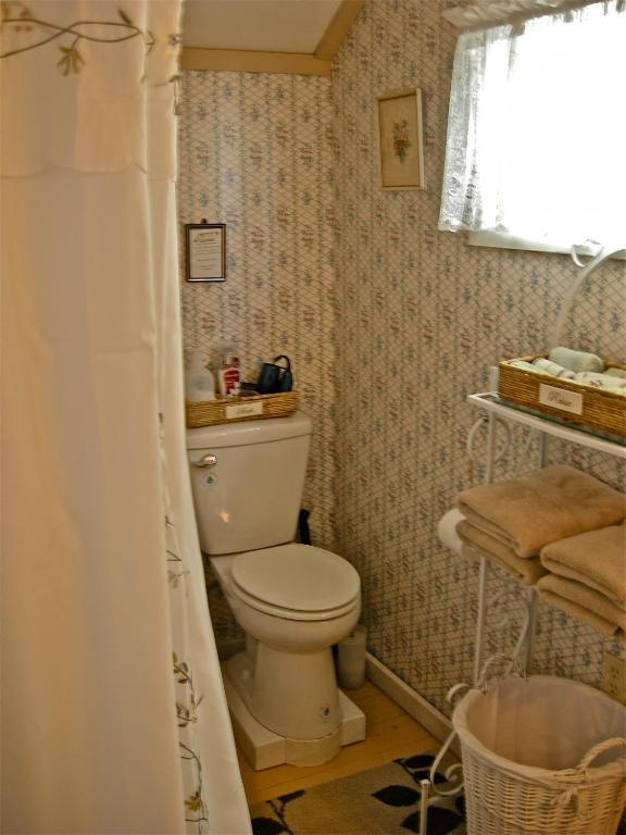 The Old Tower House Bed & Breakfast Норт-Бенд Номер фото